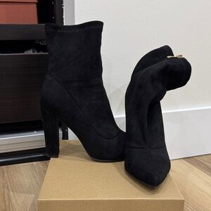 Amazon Black Heeled Boots for Women